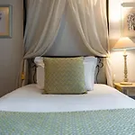 Alessandra Hotel 4*