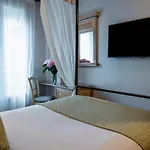 Alessandra 4* Paris