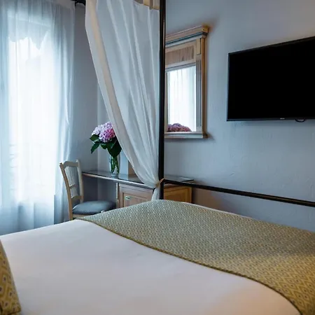 Alessandra 4* Parigi